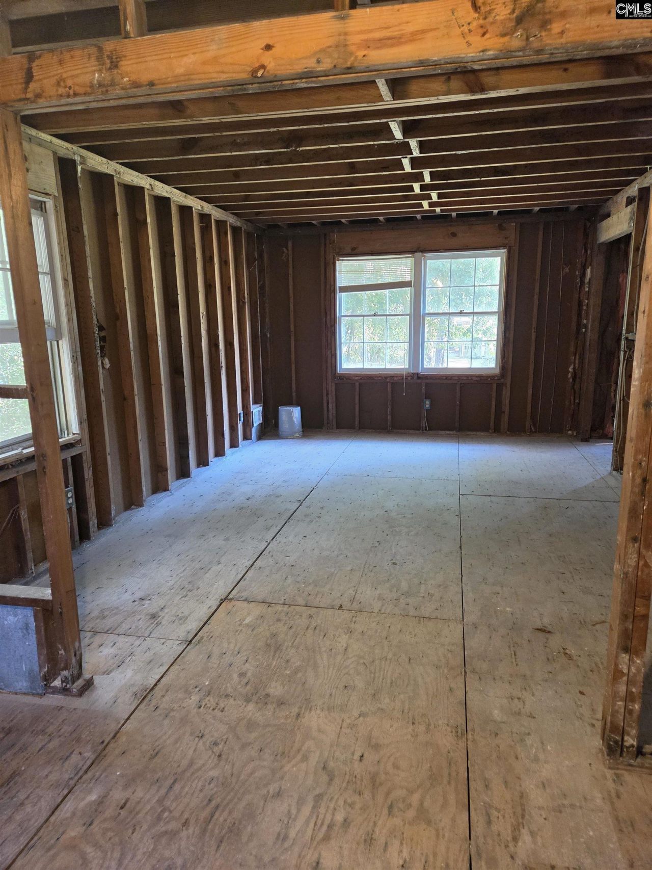144 Garden Springs Road  Photo 7