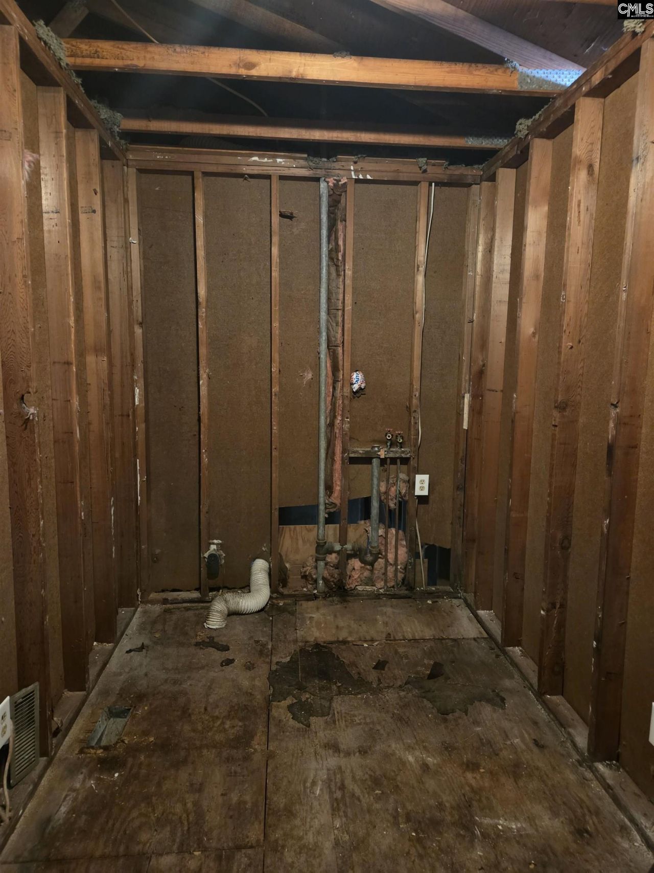 144 Garden Springs Road  Photo 9