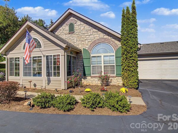 47 Outlook Circle, Swannanoa, NC 28778