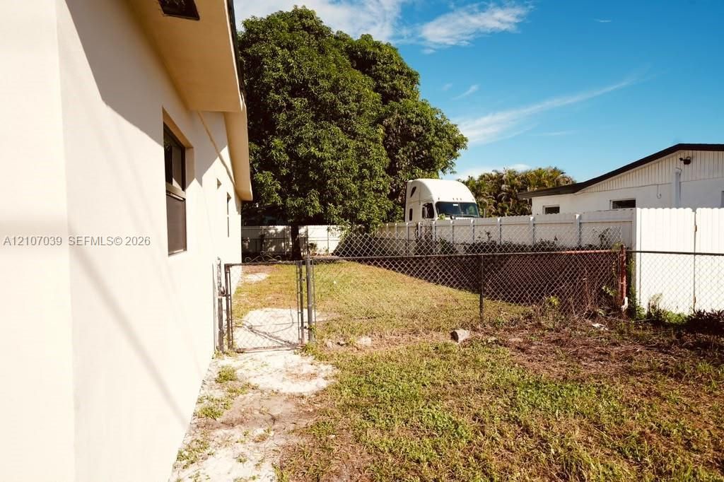17825 NW 57th Ave , Miami Gardens, FL 33055 Photo