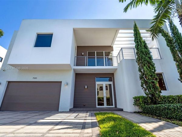 7585 NW 100th Ave , Unit 7585, Doral, FL 33178