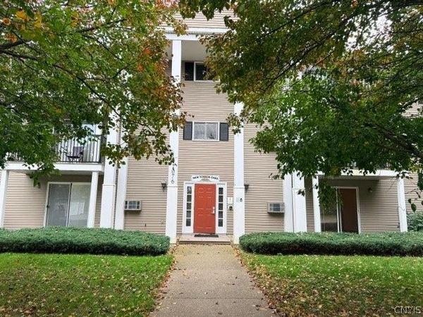 Oaks 1 New Yorker Avenue , Canastota, NY 13032