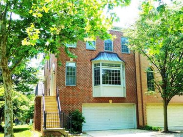 10555 JAMES WREN WAY, FAIRFAX, VA 22030