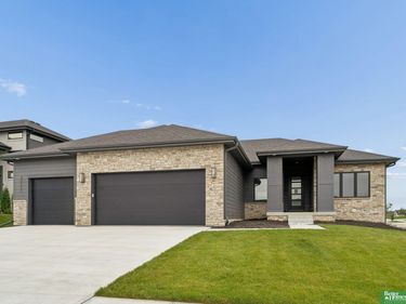 3321 S 212th Street, Elkhorn, NE 68022