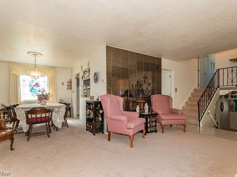 6372 Ridgebury Boulevard, Mayfield Heights, OH 44124 Photo 7