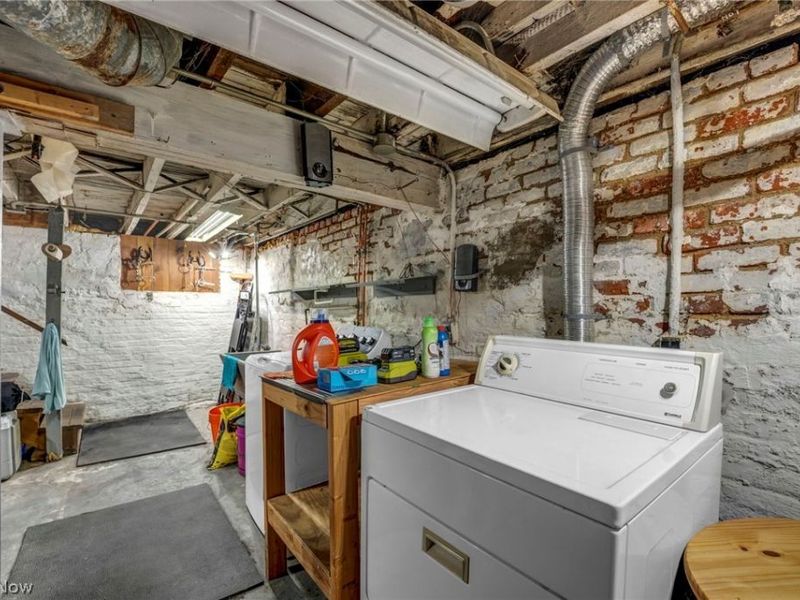 3919 Robert Avenue, Cleveland, OH 44109 Photo 31