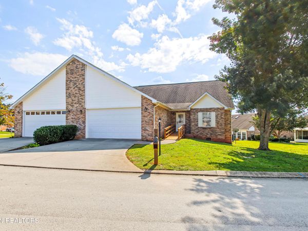 124/128 Medinah Circle, Maryville, TN 37801