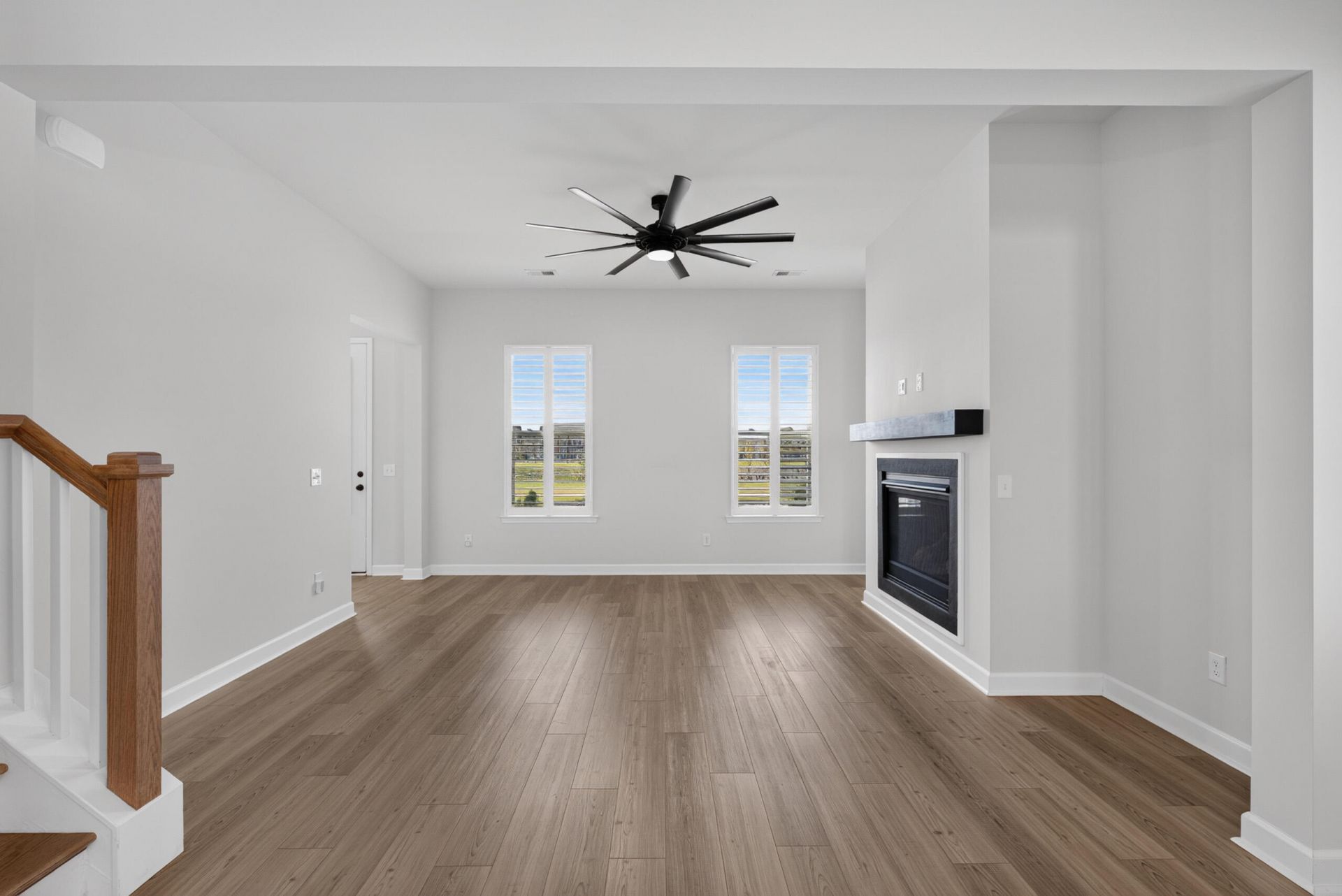226 Midtown Avenue Photo 12