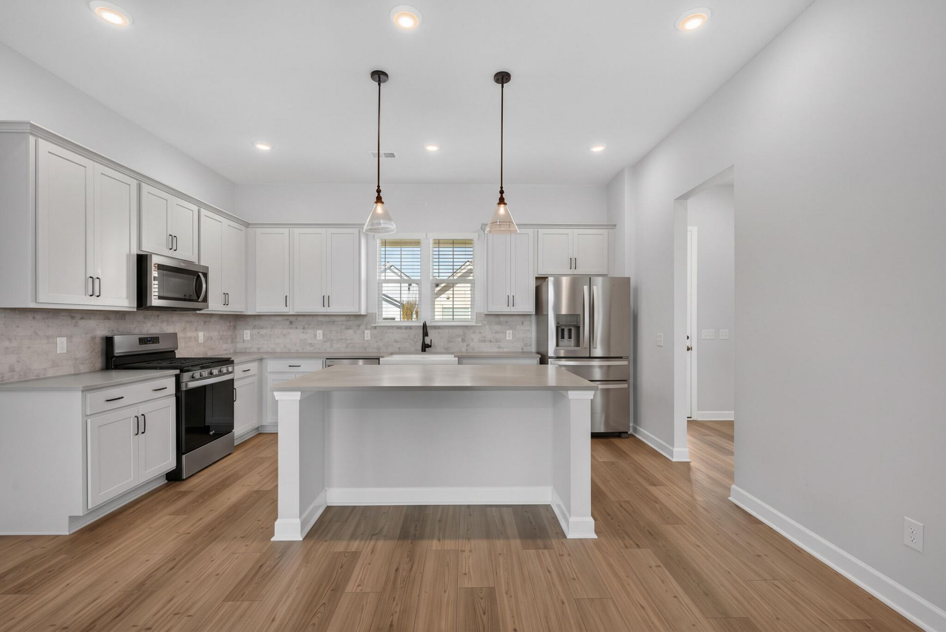 226 Midtown Avenue Photo 15
