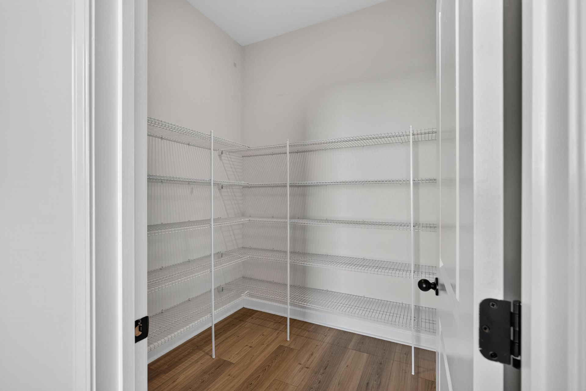 226 Midtown Avenue Photo 19