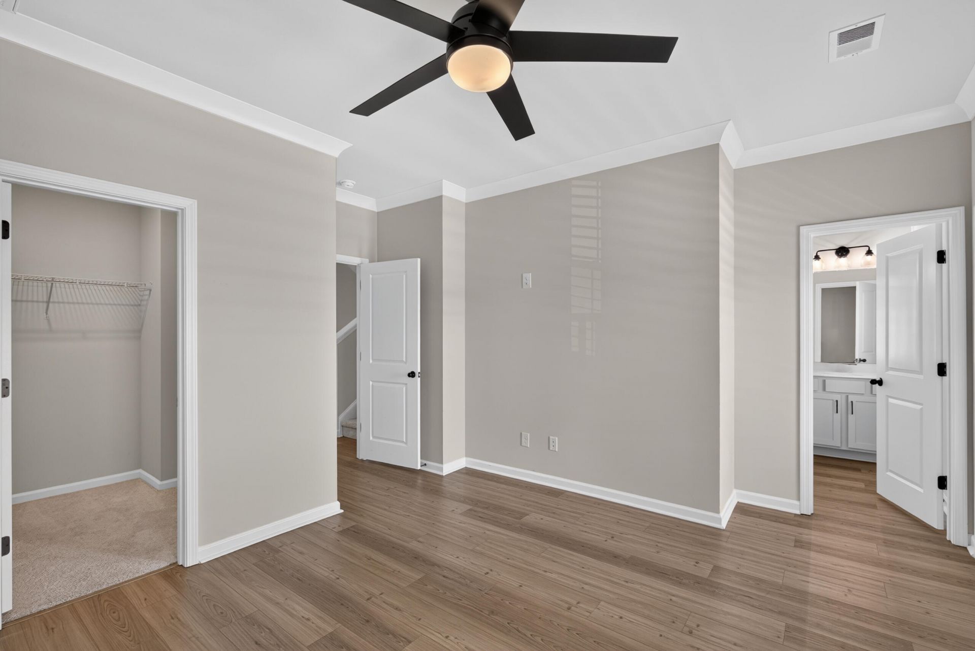 226 Midtown Avenue Photo 26
