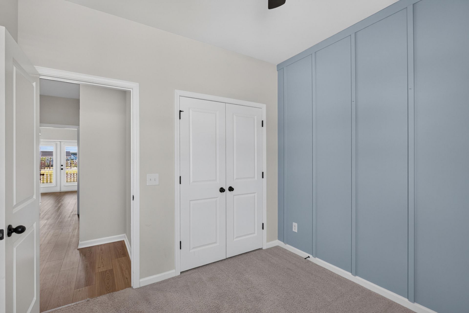 226 Midtown Avenue Photo 35