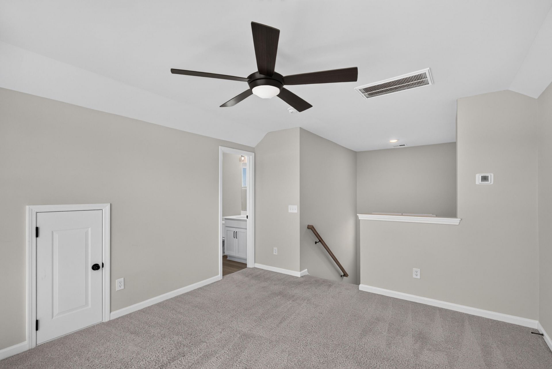 226 Midtown Avenue Photo 37