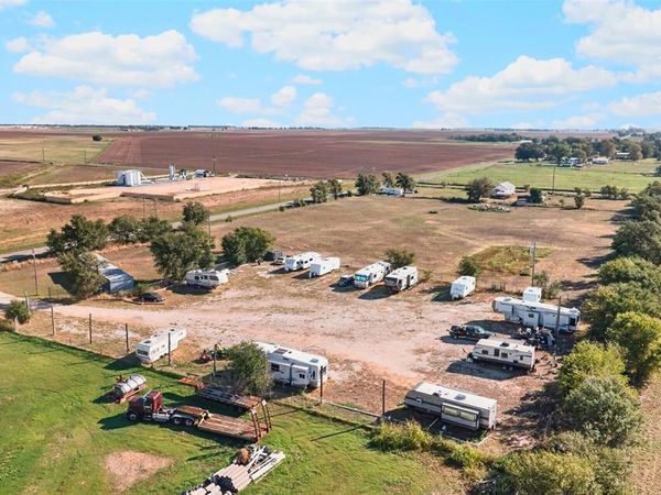 1121 N Laing Avenue, Watonga, OK 73772