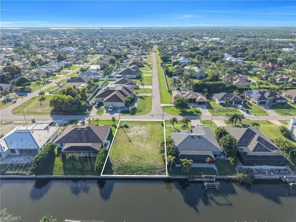 2011 SW 17th PL , CAPE CORAL, FL 33991