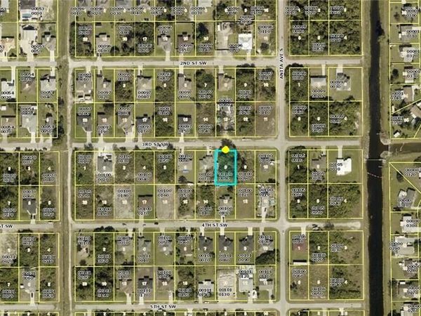 2605 3rd ST SW, LEHIGH ACRES, FL 33976