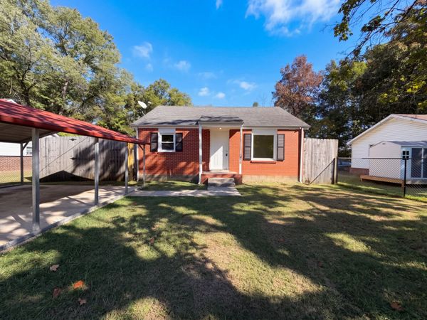 110 Humble Dr , La Vergne, TN 37086