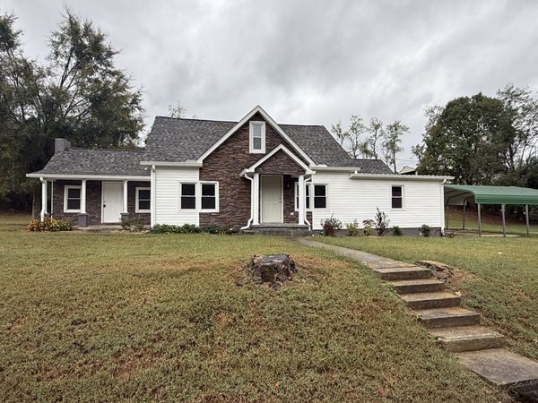 1320 Old Highway 31 E, Westmoreland, TN 37186