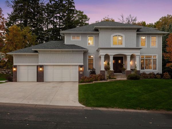 2050 Pinehurst Drive, Chanhassen, MN 55317