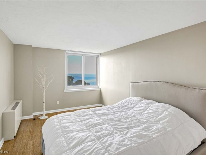 12900 Lake Avenue, Unit 1821, Lakewood, OH 44107 Photo 21