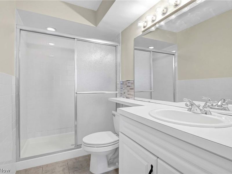 12900 Lake Avenue, Unit 1821, Lakewood, OH 44107 Photo 23