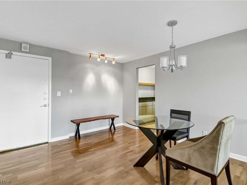 12900 Lake Avenue, Unit 1821, Lakewood, OH 44107 Photo 7