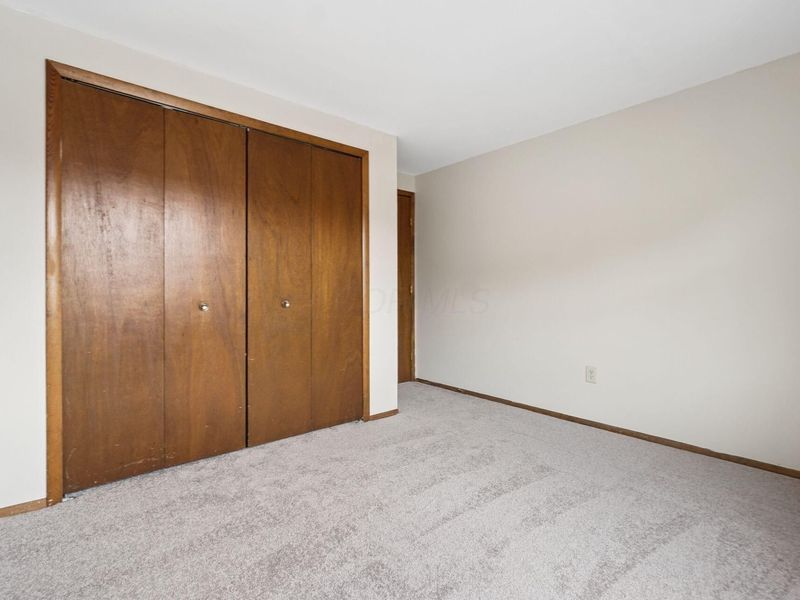6261 Braiden Court, Unit B, Columbus, OH 43213 Photo 22