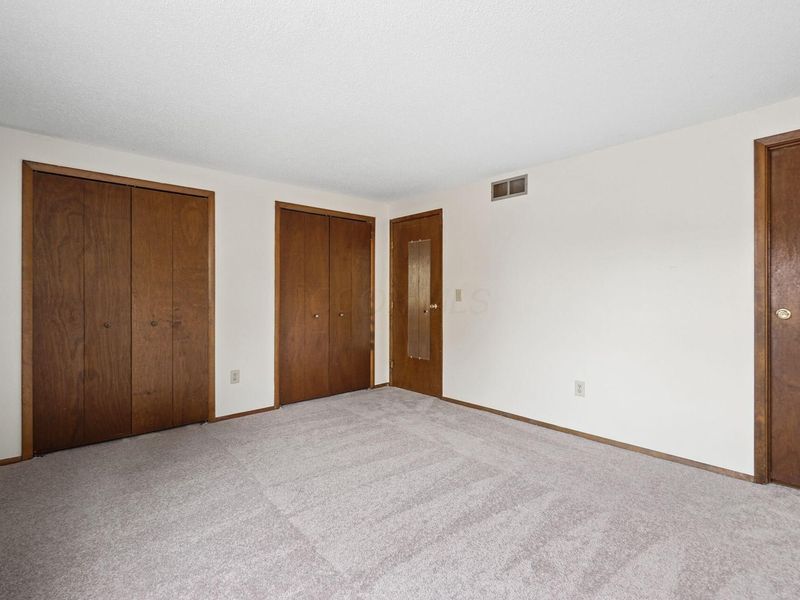 6261 Braiden Court, Unit B, Columbus, OH 43213 Photo 25