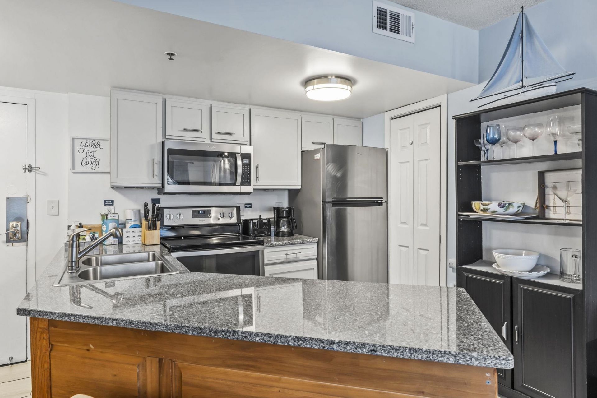 1605 S Ocean Blvd.  Photo 5