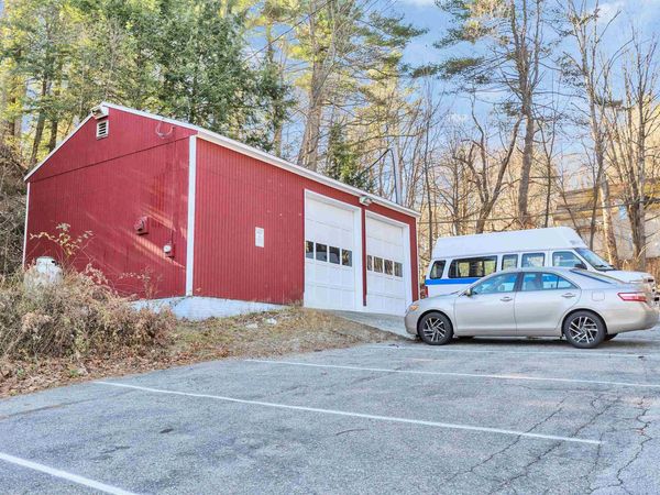 43 b Grove Street, Peterborough, NH 03458