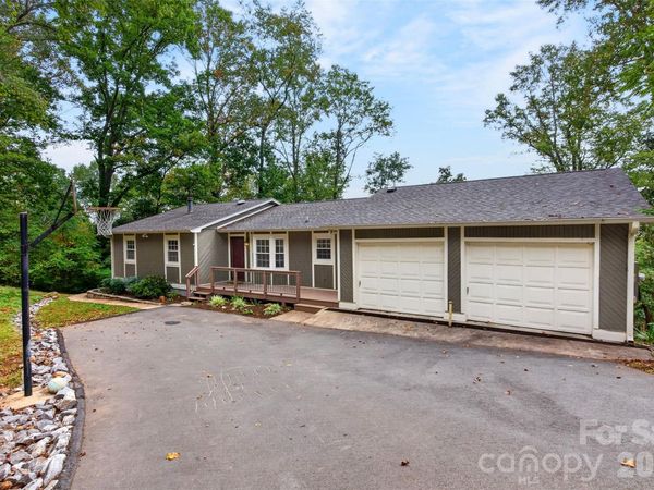 126 Pine Hill Drive , Swannanoa, NC 28778