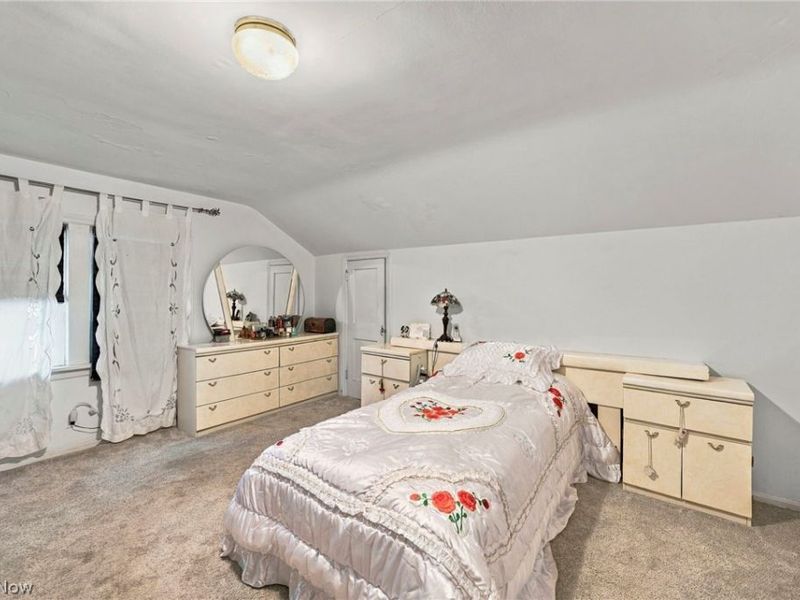 17816 Woodbury Avenue, Cleveland, OH 44135 Photo 21