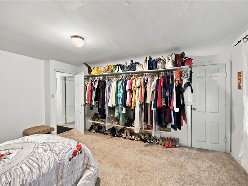 17816 Woodbury Avenue, Cleveland, OH 44135 Photo 22