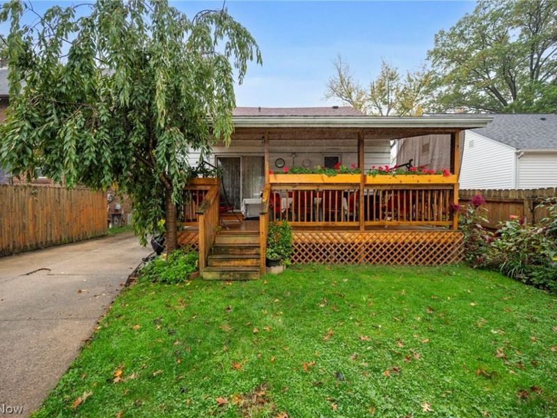 17816 Woodbury Avenue, Cleveland, OH 44135 Photo 34