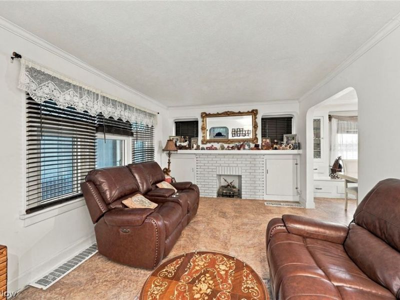 17816 Woodbury Avenue, Cleveland, OH 44135 Photo 6