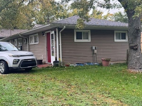 4550 Carroll Street NW, Warren, OH 44483
