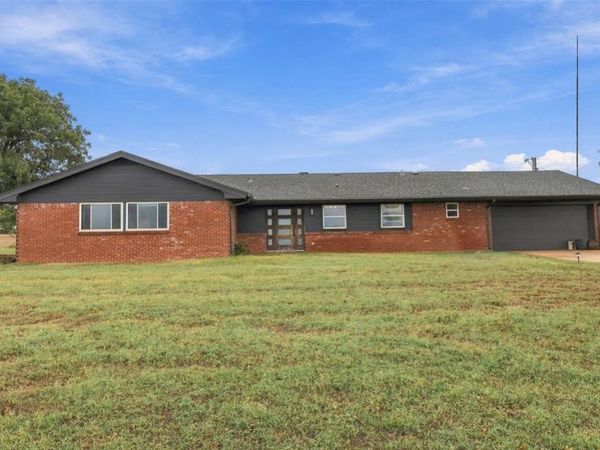 2457 Barrington, Blanchard, OK 73010