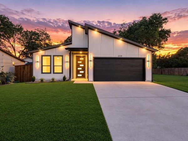 2319 Moffatt Avenue, Dallas, TX 75216