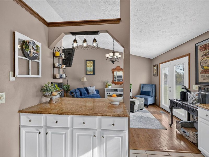 1614 S Charleston Road, Jamestown, OH 45335 Photo 5