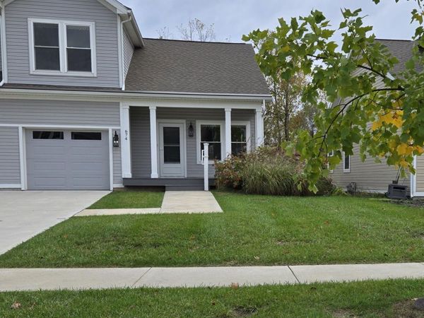 674 Maple Oaks Court, Saline, MI 48176