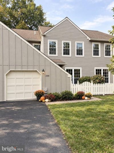 288 TULIP TREE COURT, BLUE BELL, PA 19422