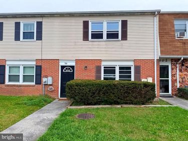 304 ASH HOLLOW DRIVE, WINCHESTER, VA 22602
