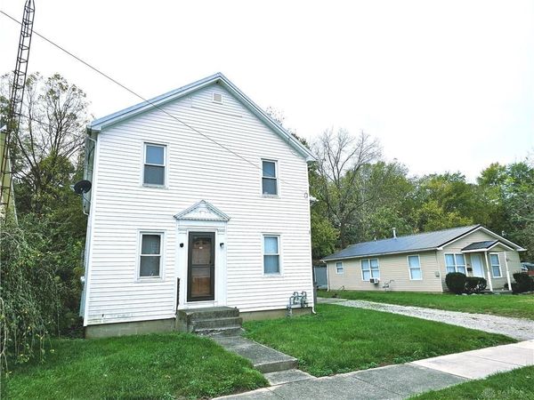 906 Race Drive, Troy, OH 45373