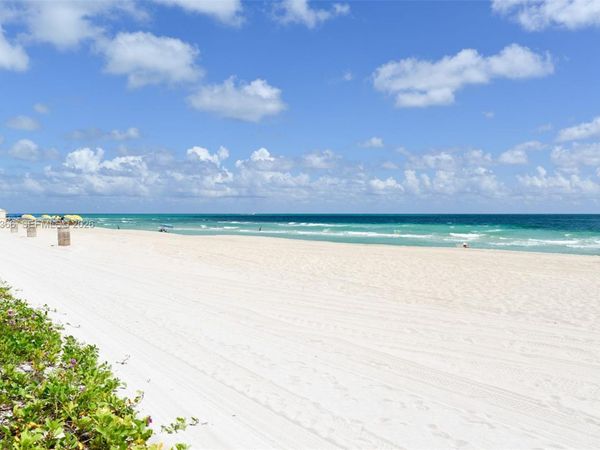 6039 Collins Ave , Unit 937, Miami Beach, FL 33140