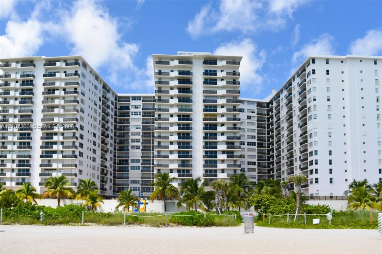 6039 Collins Ave , Unit 937, Miami Beach, FL 33140 Photo