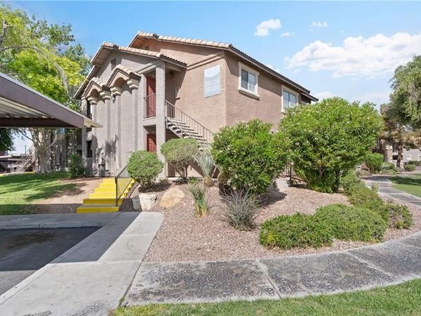 2750 S Durango Drive, Unit 2061, Las Vegas, NV 89117