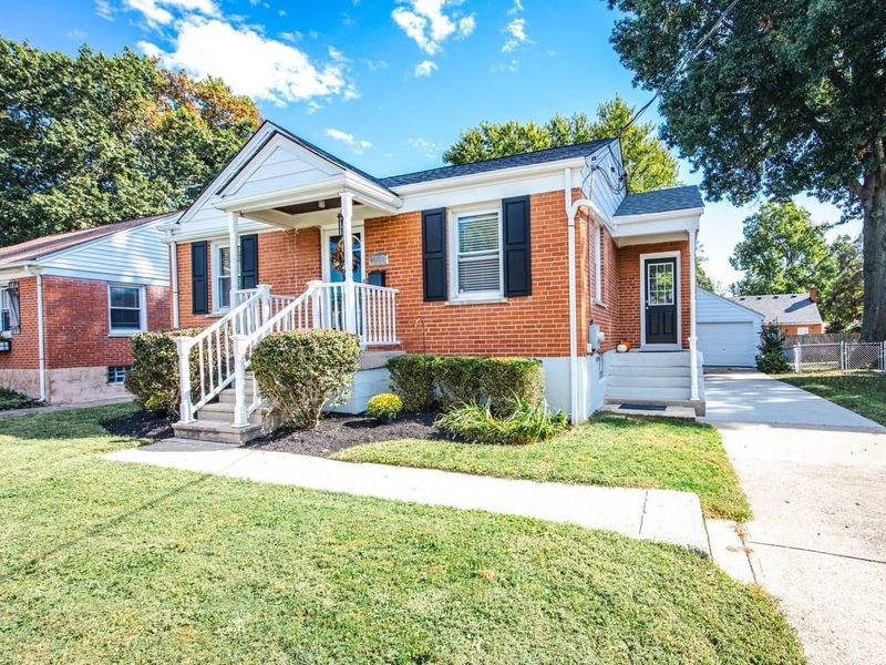 7822 Moss Court, Deer Park, OH 45236 Photo 2