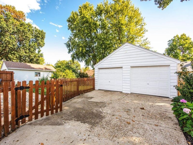 7822 Moss Court, Deer Park, OH 45236 Photo 34