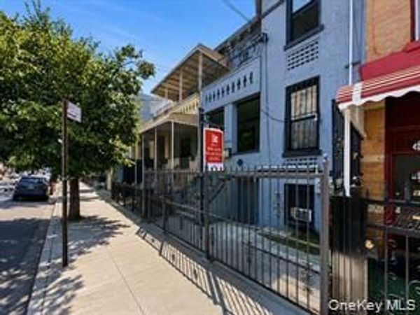 972 Dumont Avenue , Brooklyn, NY 11208