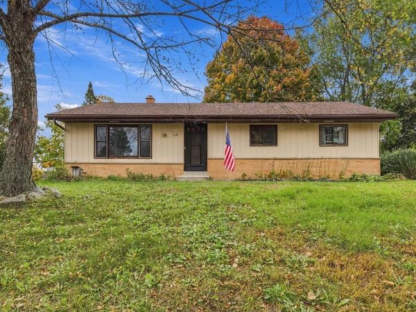 228 S Regis ROAD, Saukville, WI 53080